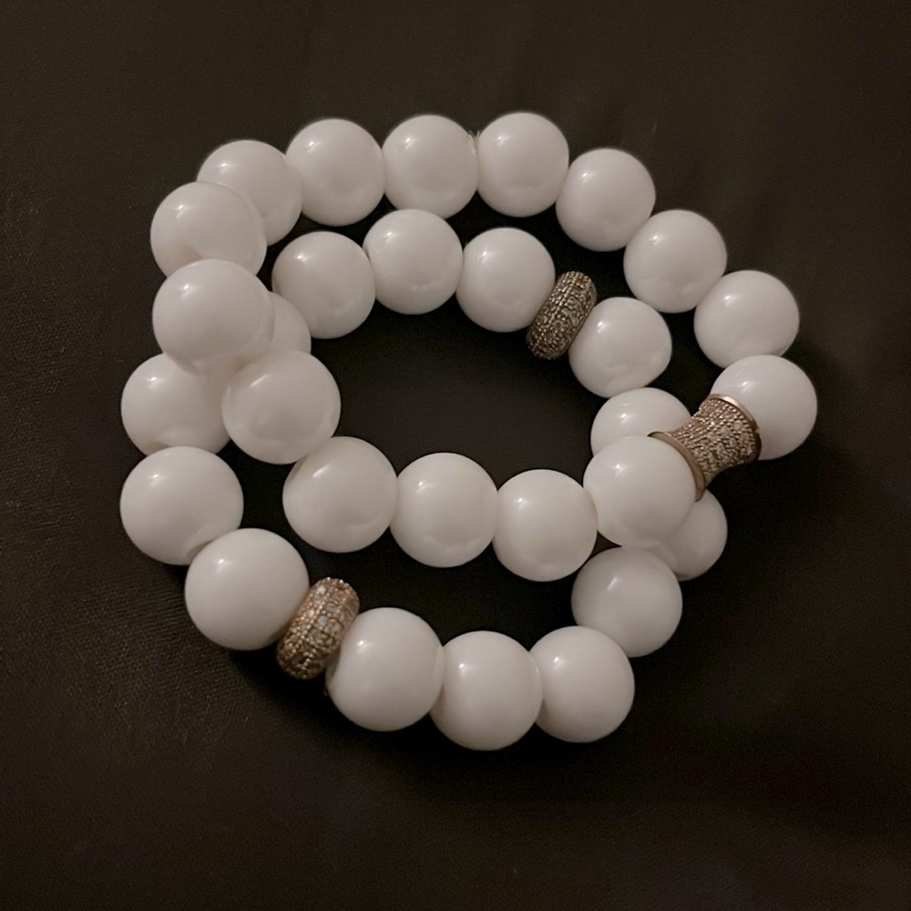 Chrome white bead bracket set